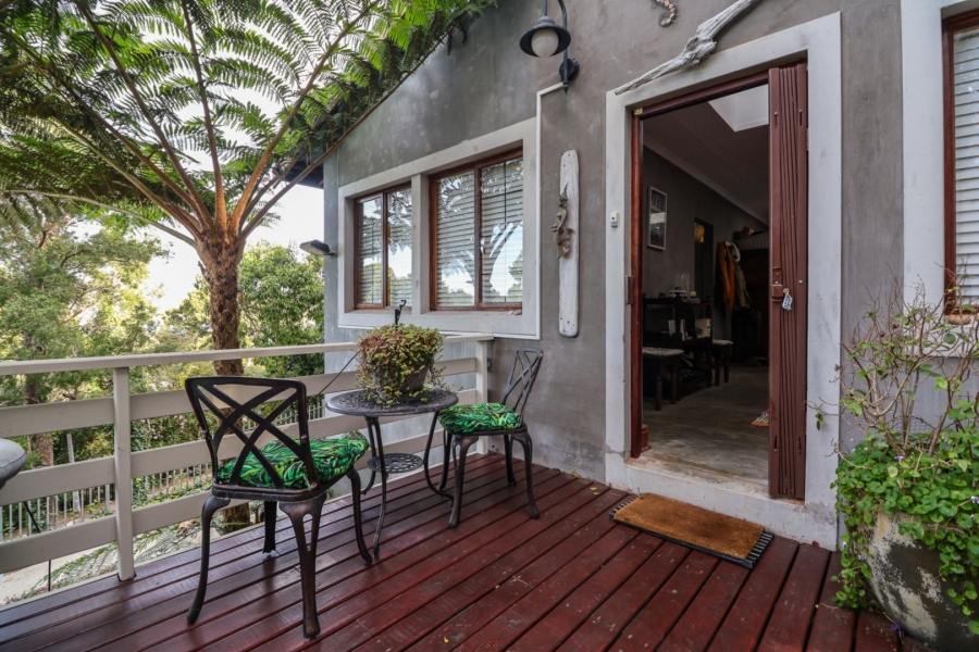 5 Bedroom Property for Sale in Paradise Western Cape